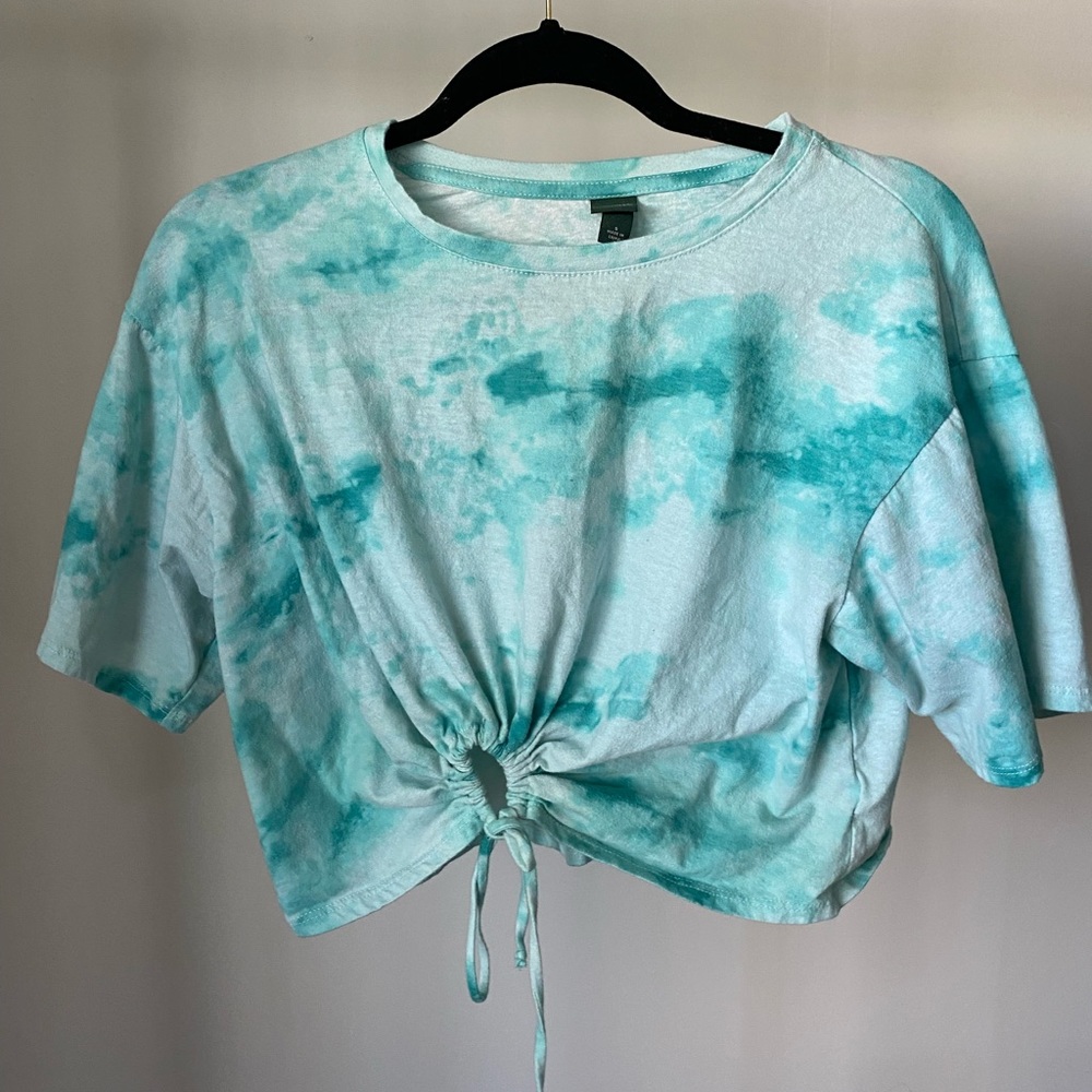 tie dye crop tee